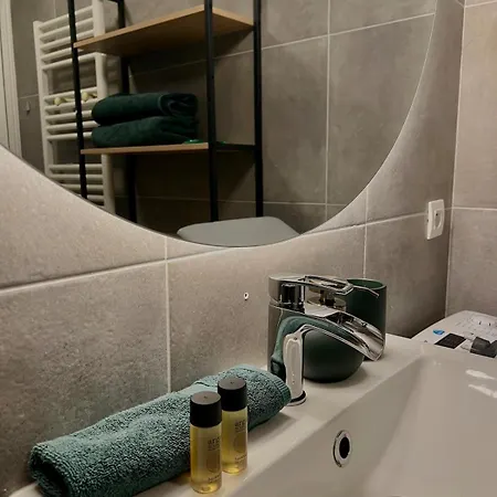 Elegant Avec Balcon Pres De La A Апартаменты Ницца