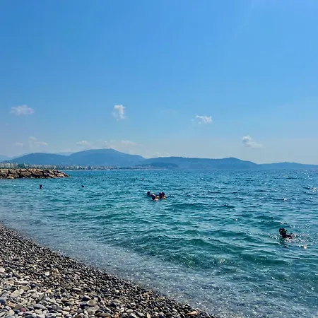 Elegant Avec Balcon Pres De La A